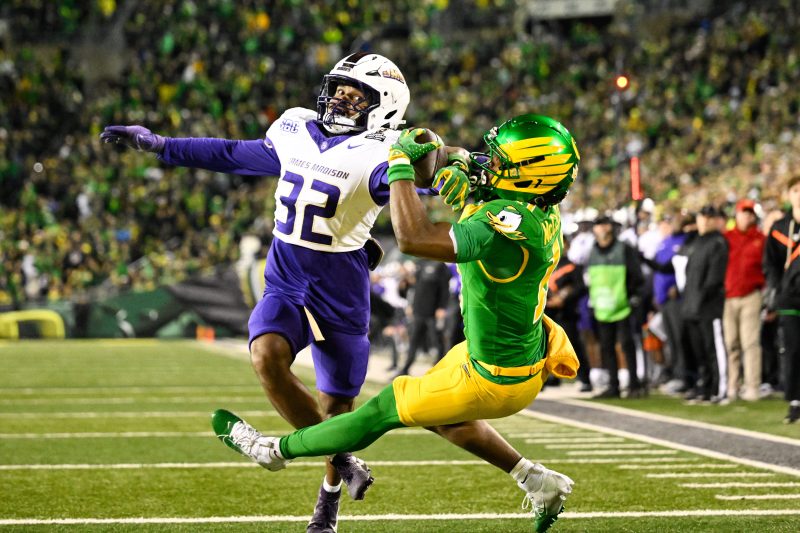 Oregon blows away James Madison with offensive explosion in playoff opener